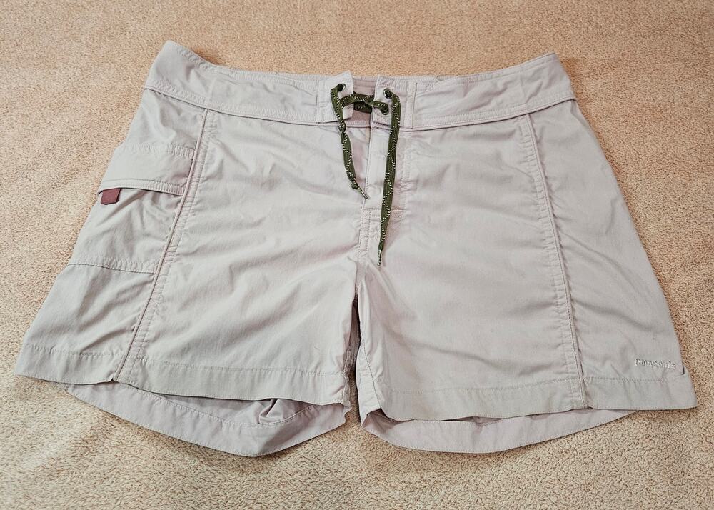 Patagonia Vintage Y2K 2003 Pink Women's Wavefarer Cargo Shorts Size 8